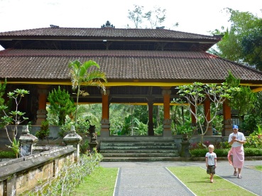 Bali temple with Kurt and Eddie
